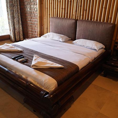 Bamboo And Bricks Resort Welhe エクステリア 写真