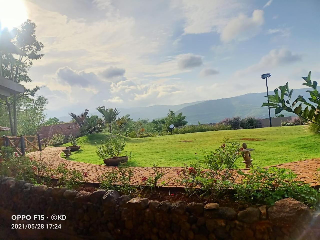 Bamboo And Bricks Resort Welhe エクステリア 写真