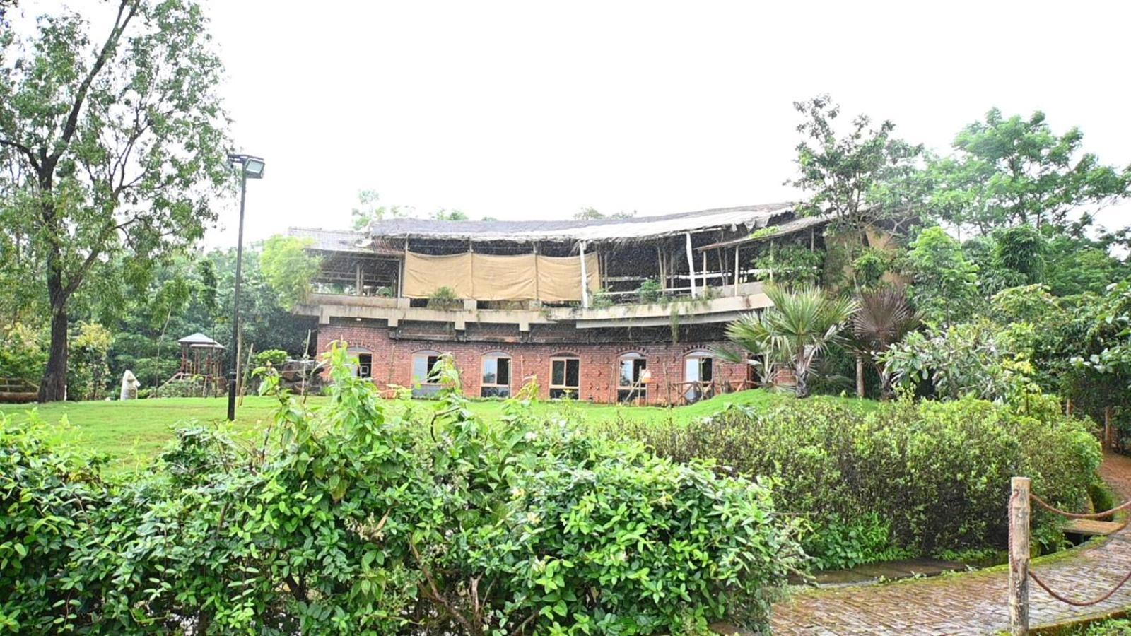 Bamboo And Bricks Resort Welhe エクステリア 写真