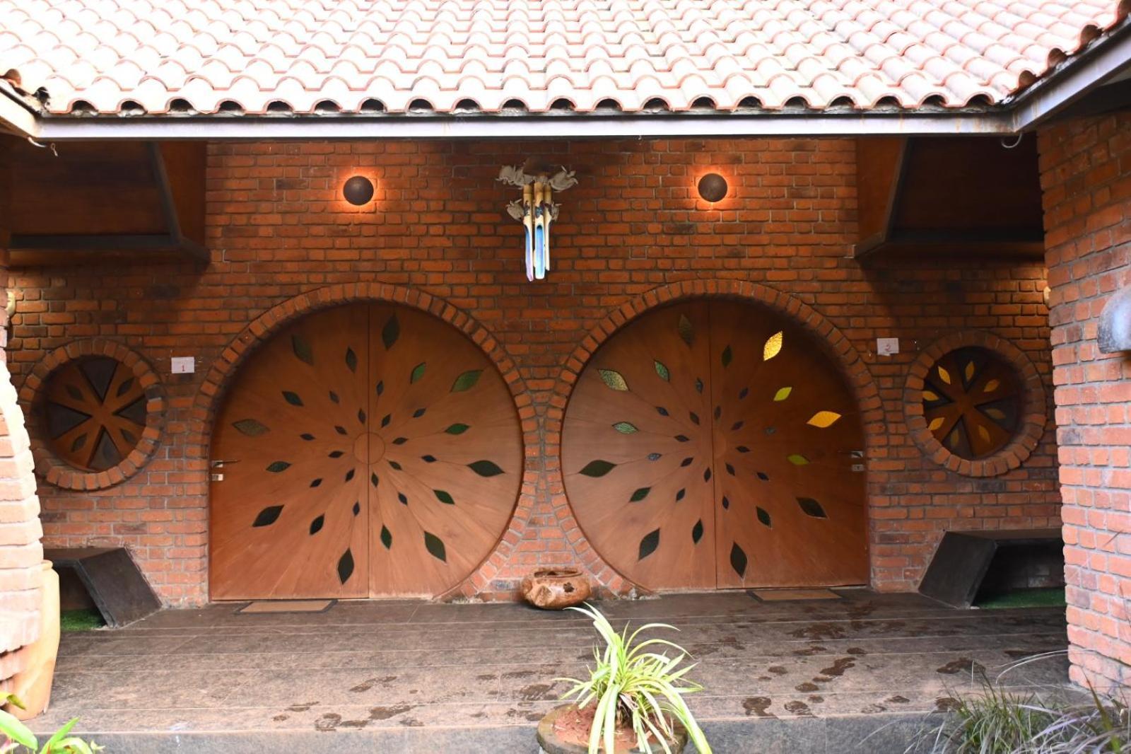 Bamboo And Bricks Resort Welhe エクステリア 写真