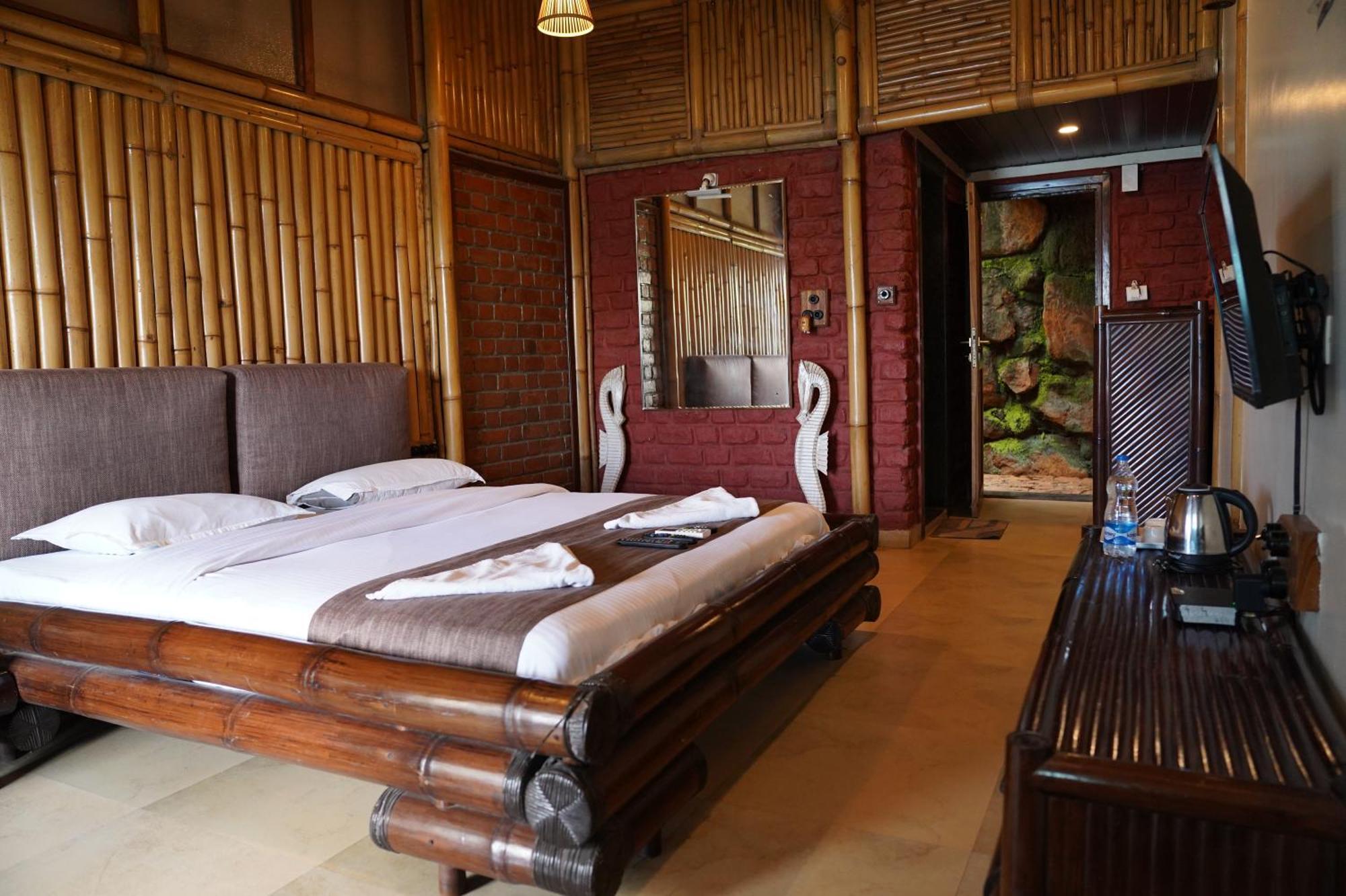 Bamboo And Bricks Resort Welhe エクステリア 写真