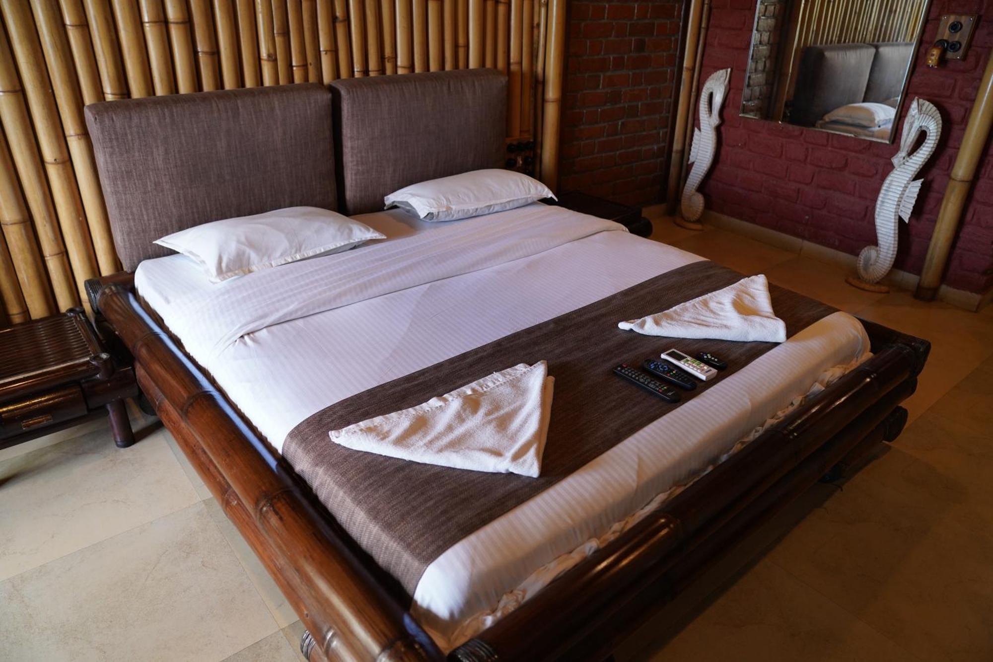 Bamboo And Bricks Resort Welhe エクステリア 写真