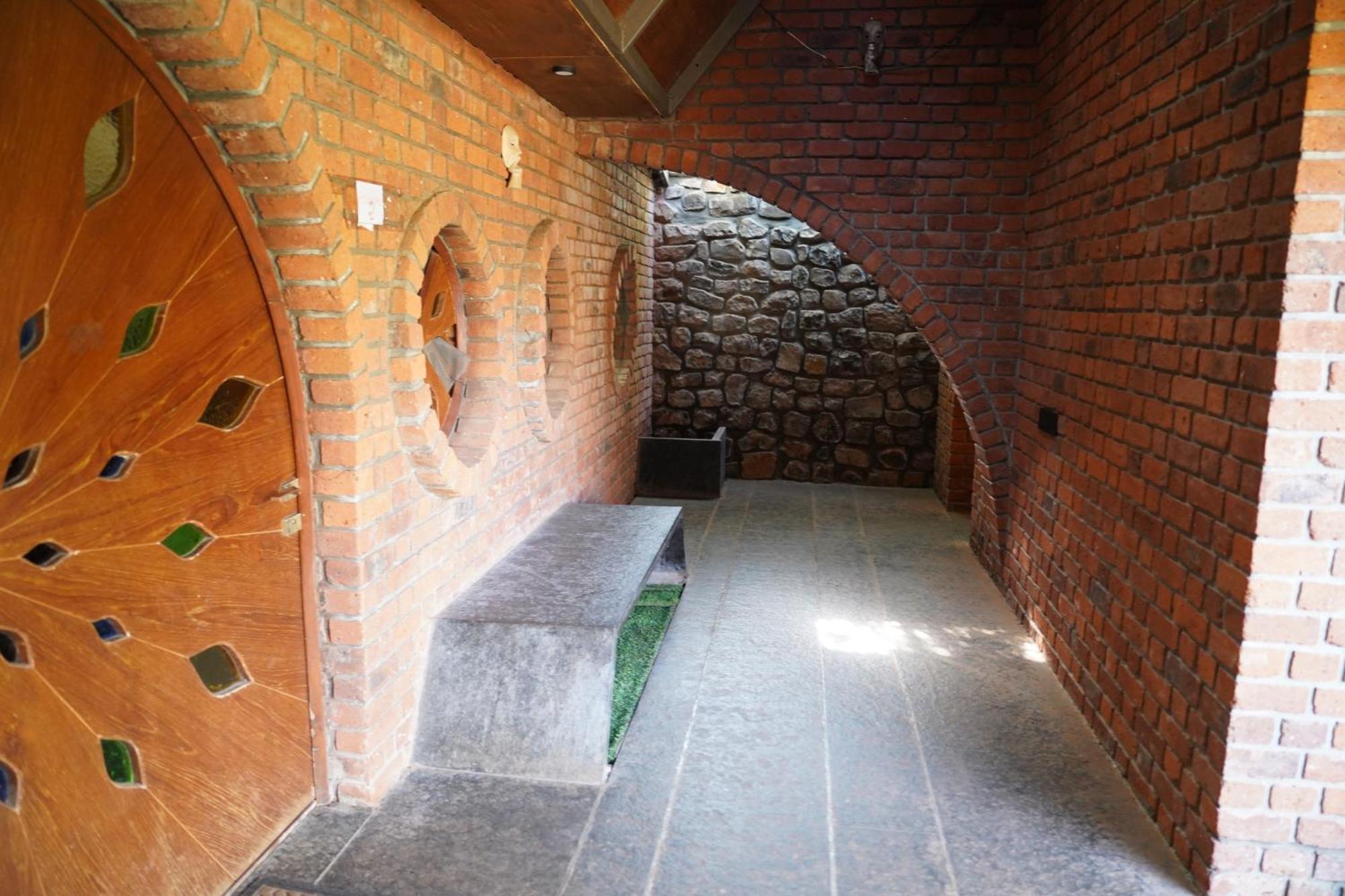 Bamboo And Bricks Resort Welhe エクステリア 写真