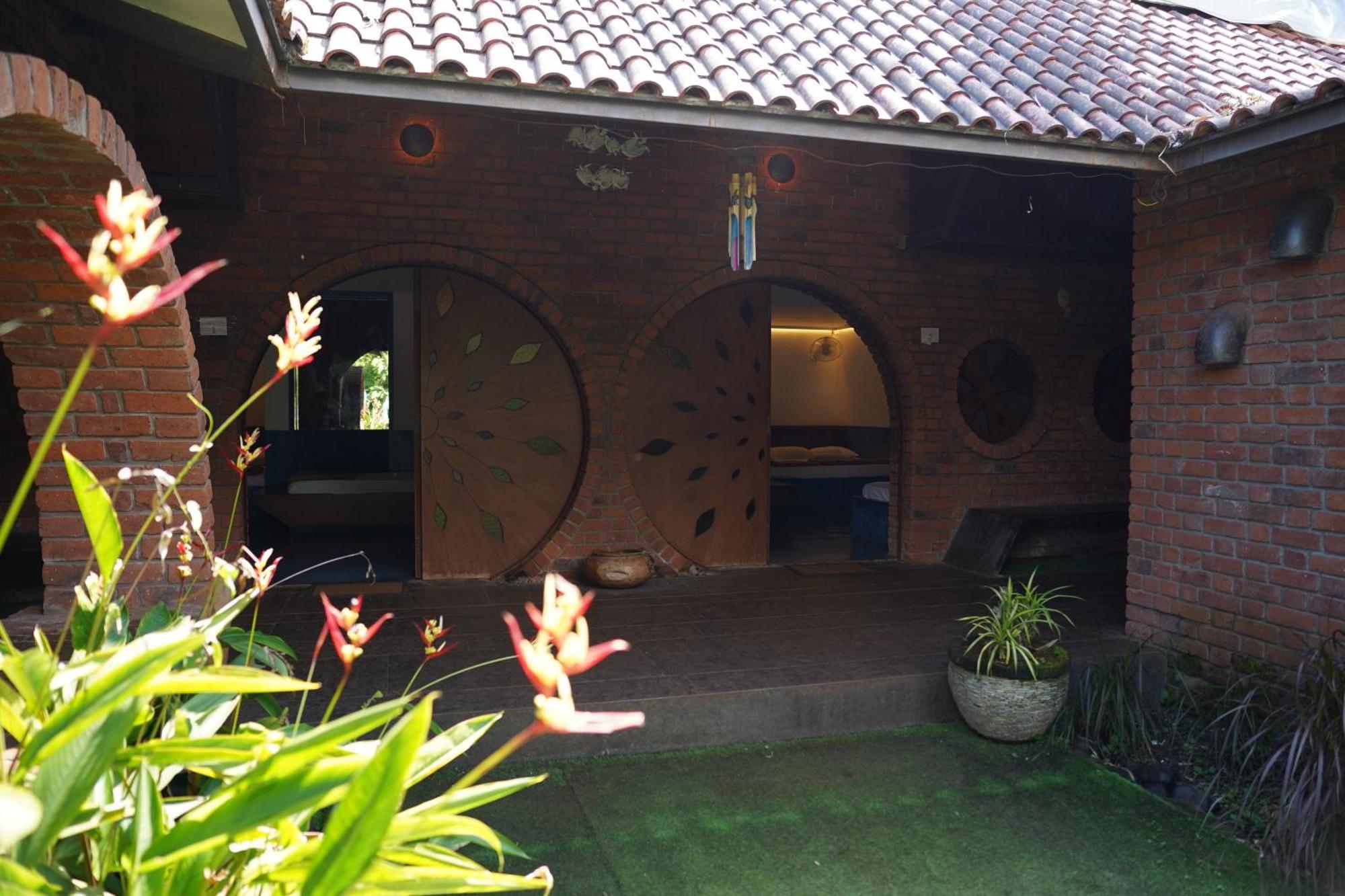 Bamboo And Bricks Resort Welhe エクステリア 写真